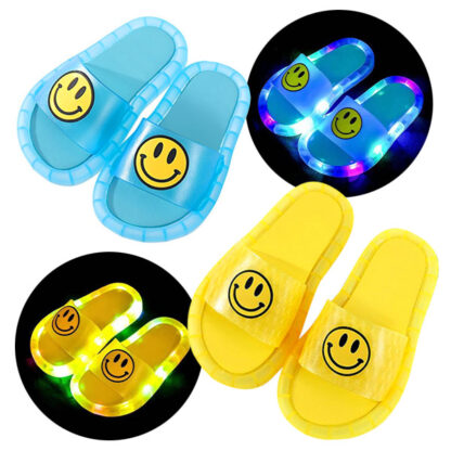 LED lámpás gyerekpapucs